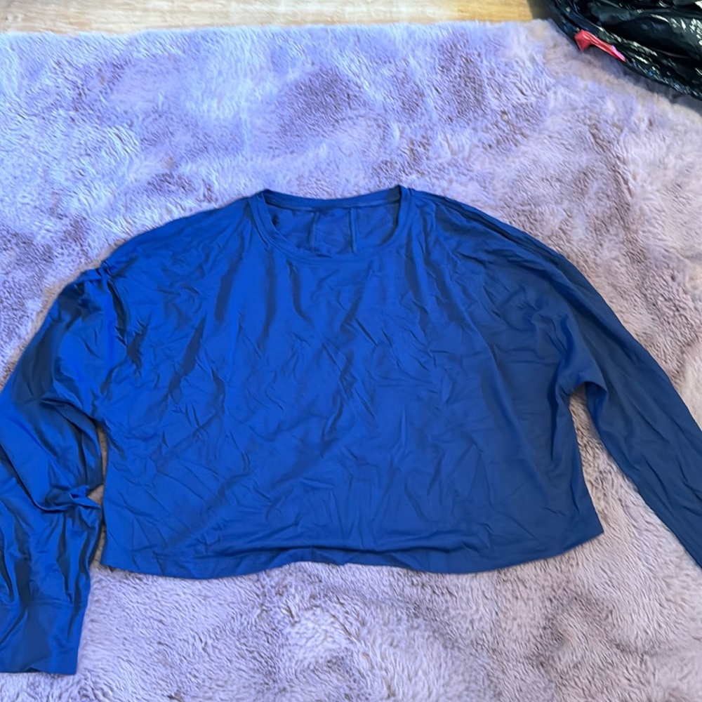 LuLu lemon workout long sleeve crop